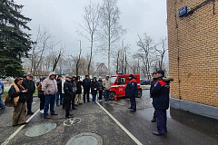 Пожарные провели мастер-класс по пожарной безопасности и эвакуации